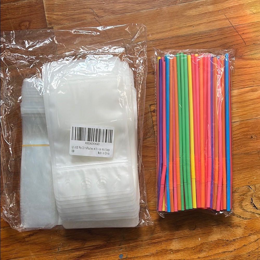 Colorful Party Straws and Clear Bags Set